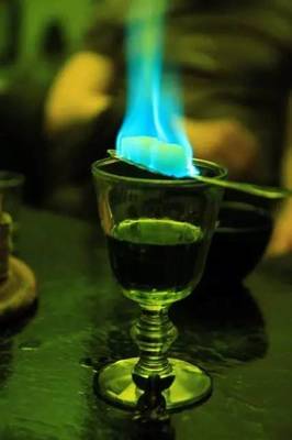 苦艾酒 誘惑與靈感的綠色精靈